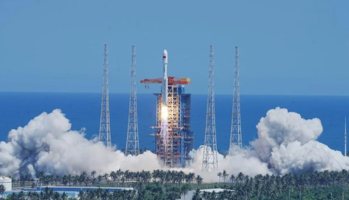 China Luncurkan Satelit Baru untuk Komersial di Hainan